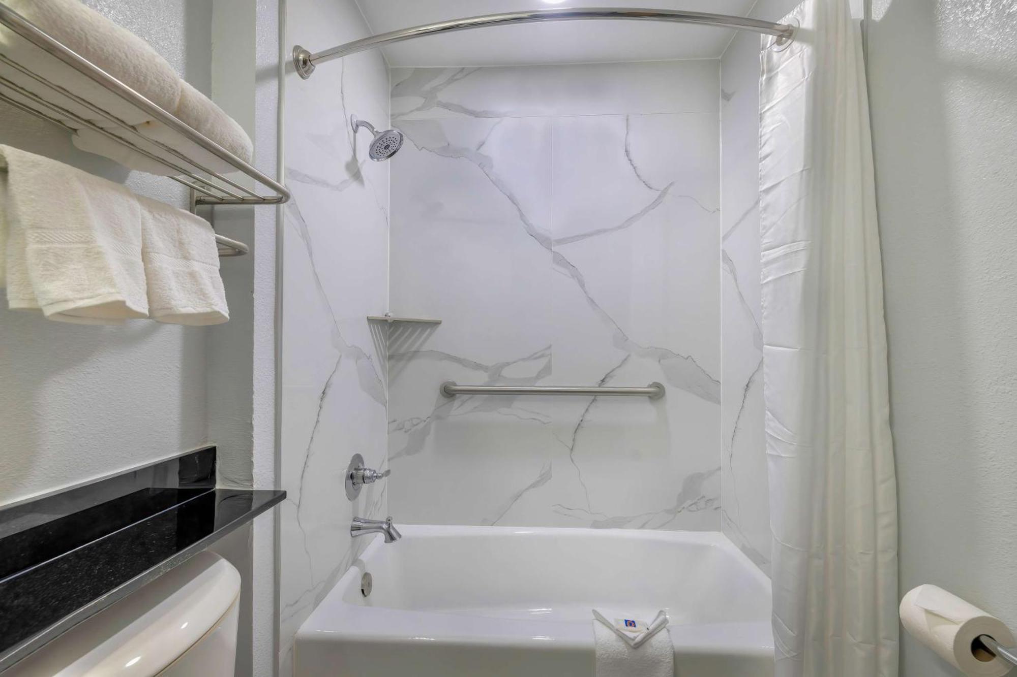 Motel 6-Fort Worth, Tx - Burleson Екстер'єр фото